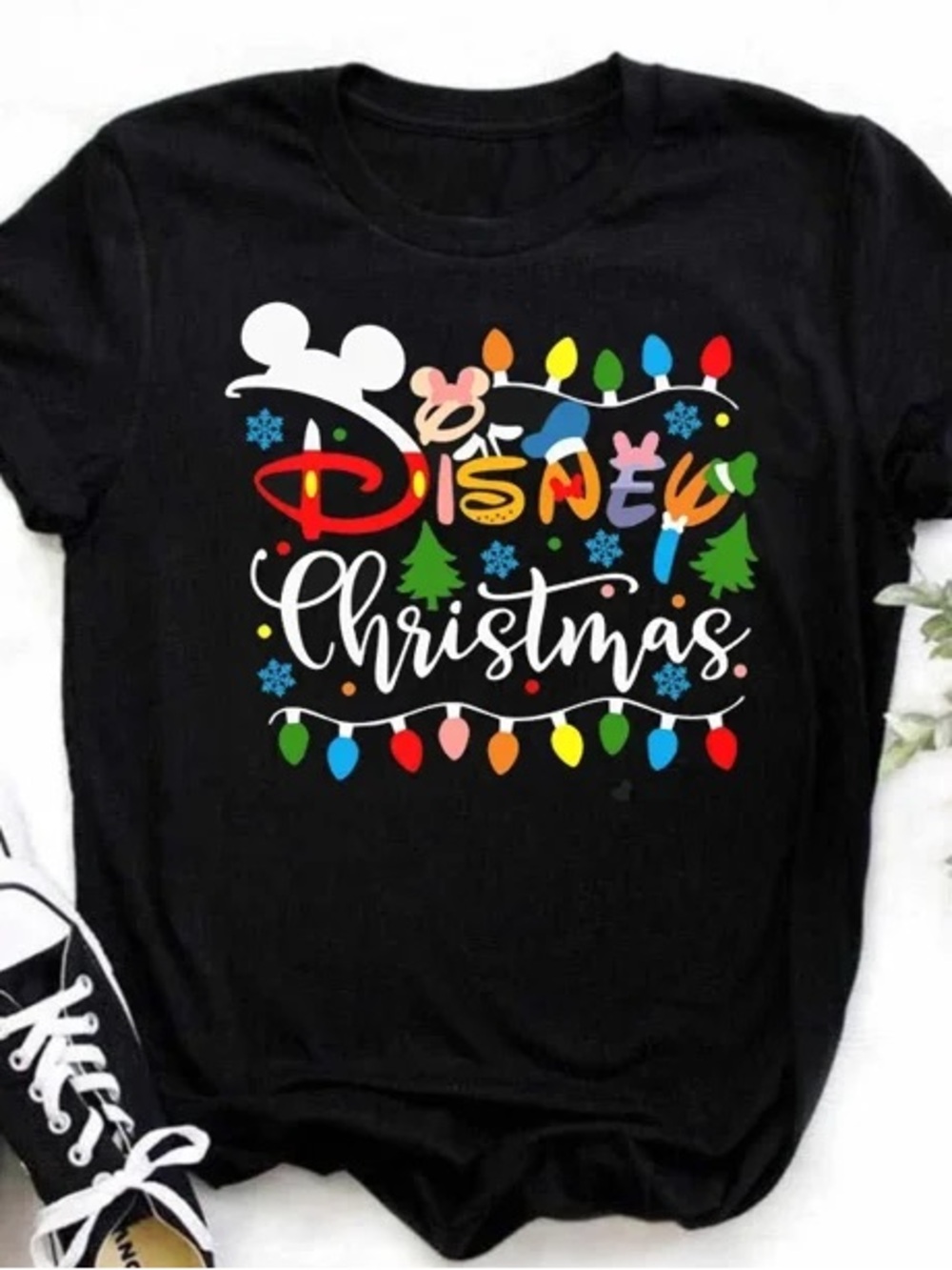 Disney | "Disney Christmas" Short Sleeve Tee | Size Large